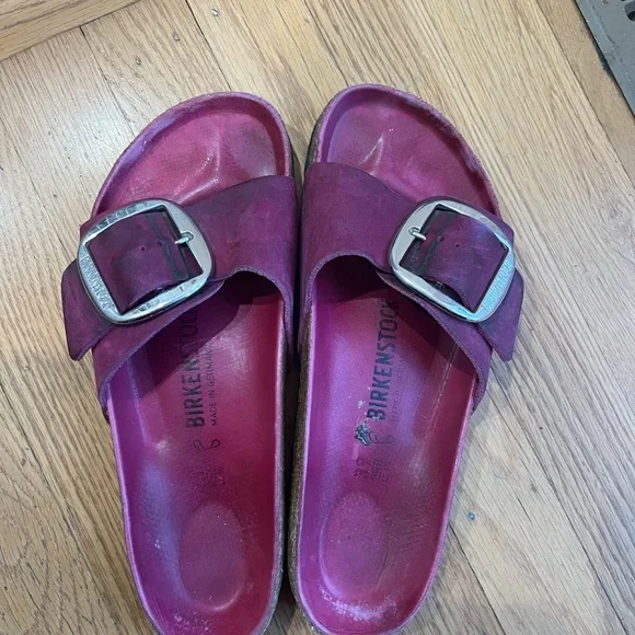 Madrid Big Buckle Birkenstock sandals, size 39. Berry crush color. - Picture 2 of 4